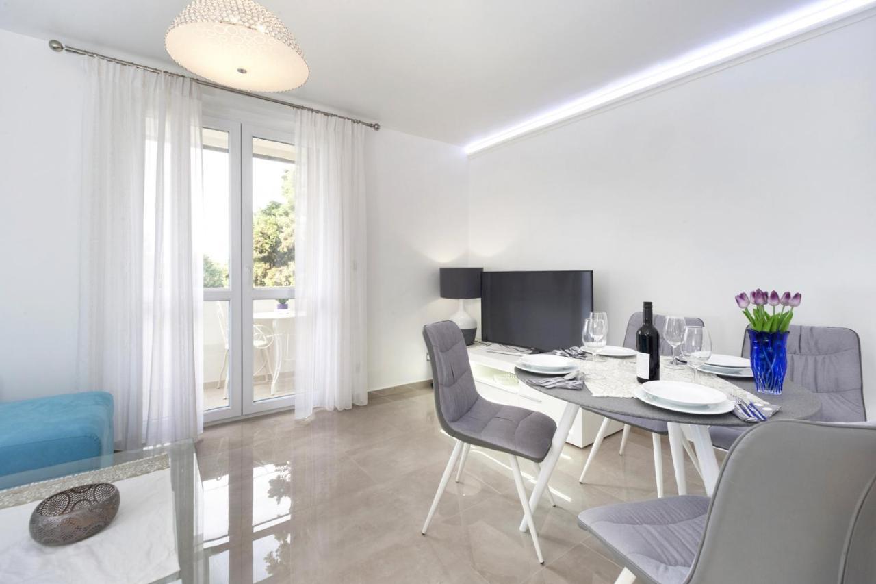 Premium Apartment Peschiera Porec Exterior photo
