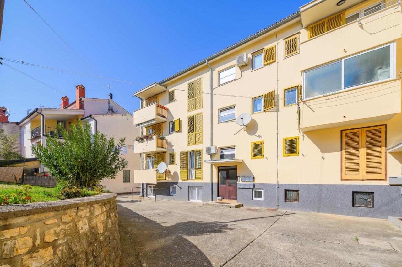 Premium Apartment Peschiera Porec Exterior photo