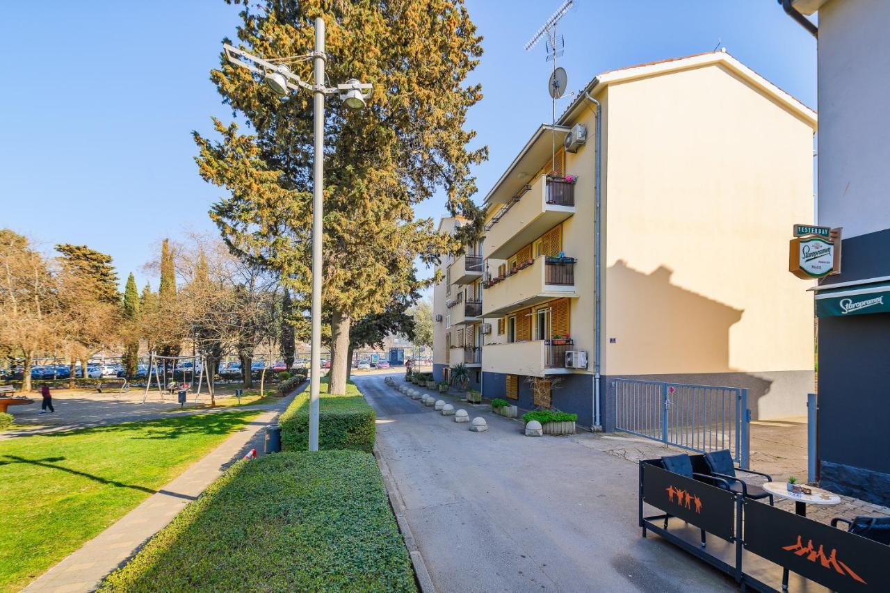 Premium Apartment Peschiera Porec Exterior photo